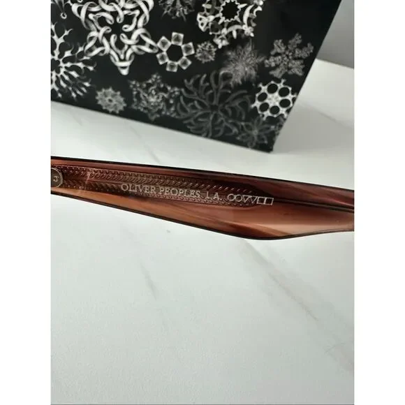 Oliver Peoples Dejeanne 50 MM sunglasses $440 display picture 2